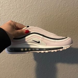 Women’s Nikes size 9.5